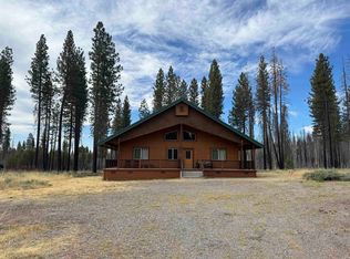7051 Rim Dr, Chester, CA 96020