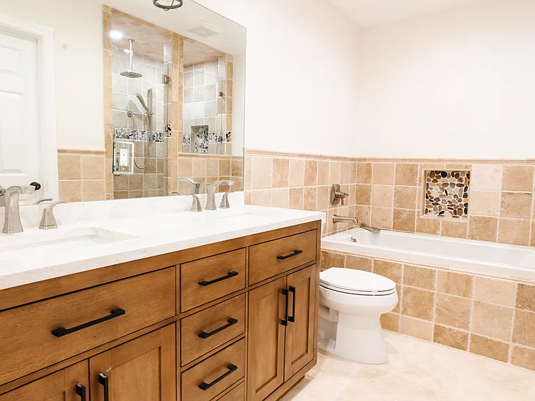 10933 Wellworth Ave #4 — Photo 33