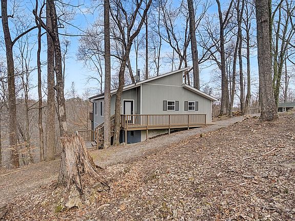 2nd image of 306 Holiday Haven Dr