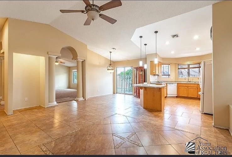 1653 S 42nd Ave, Yuma, AZ 85364 | Zillow