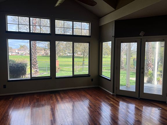 5th image of 2293 Firwood Ct