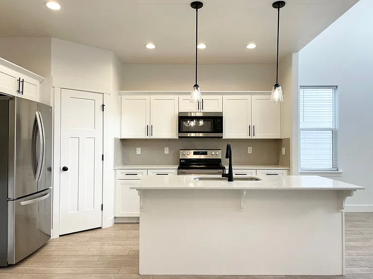 13983 S Middle Ridge Ln — Photo 11