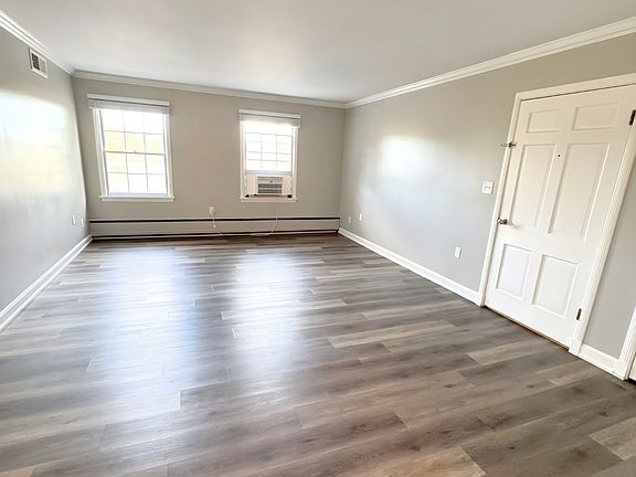 3rd image of 400 N Webb Ave #2