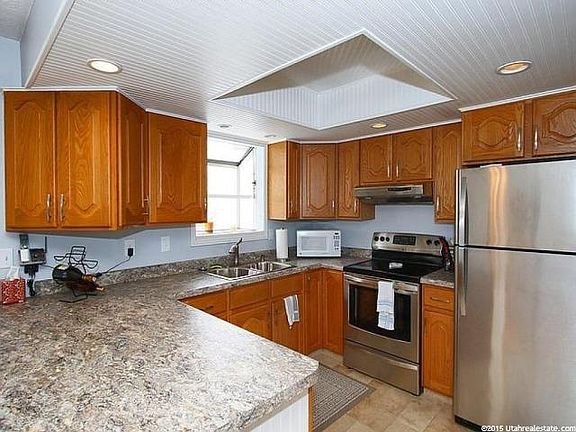 2nd image of 769 E Whispering Pine Dr