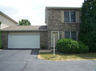 552 Briarwood Dr, Dyer, IN