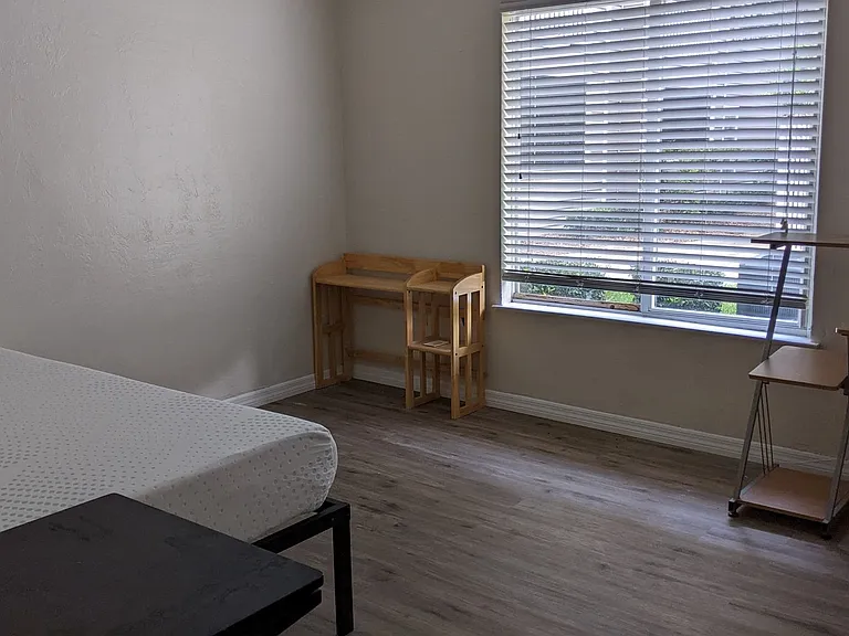 4000 SW 23rd St #3-107 — Photo 8