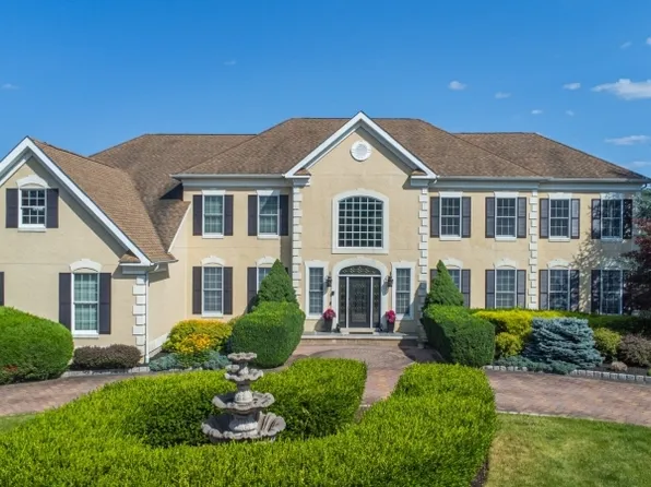 108 Finch Rd, Ringwood Boro, NJ 07456