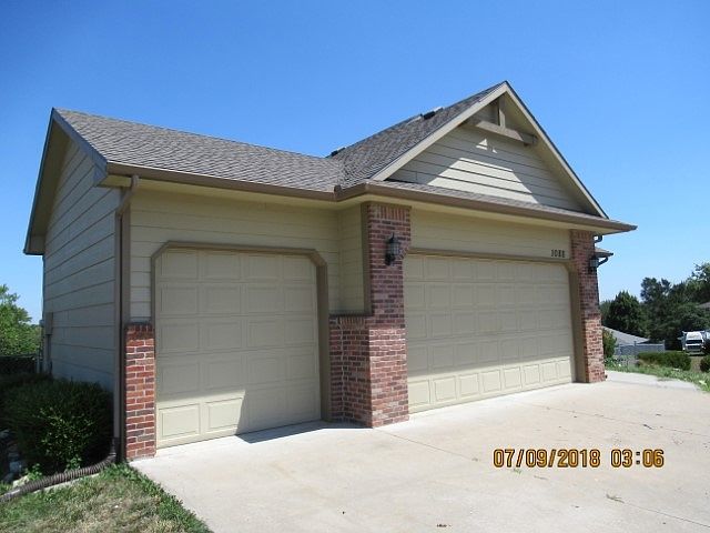 1st image of 1088 Leprechaun Dr