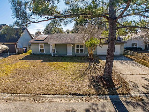 2nd image of 2973 New England Ct
