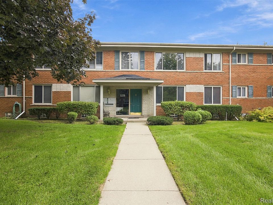 1st image of 1225 Derby Rd APT 3