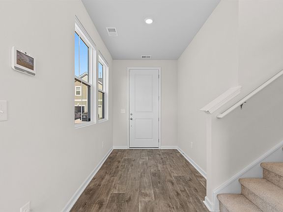 4th image of 172 Cypress Hollow Dr.