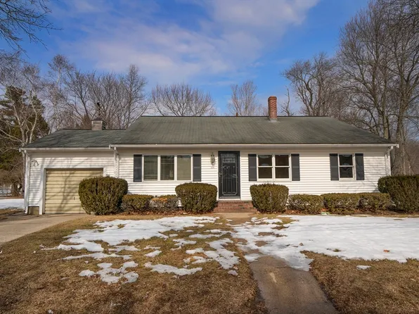 183 Lions Mouth Rd, Amesbury, MA 01913