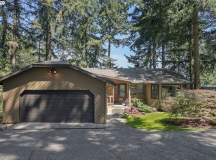 17228 Parkers Dr, Gladstone, OR
