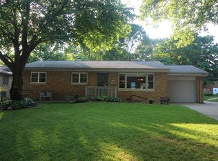 1303 Maplewood Dr, Normal, IL 61761