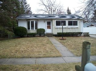 3201 Riggie St, Midland, MI 48640