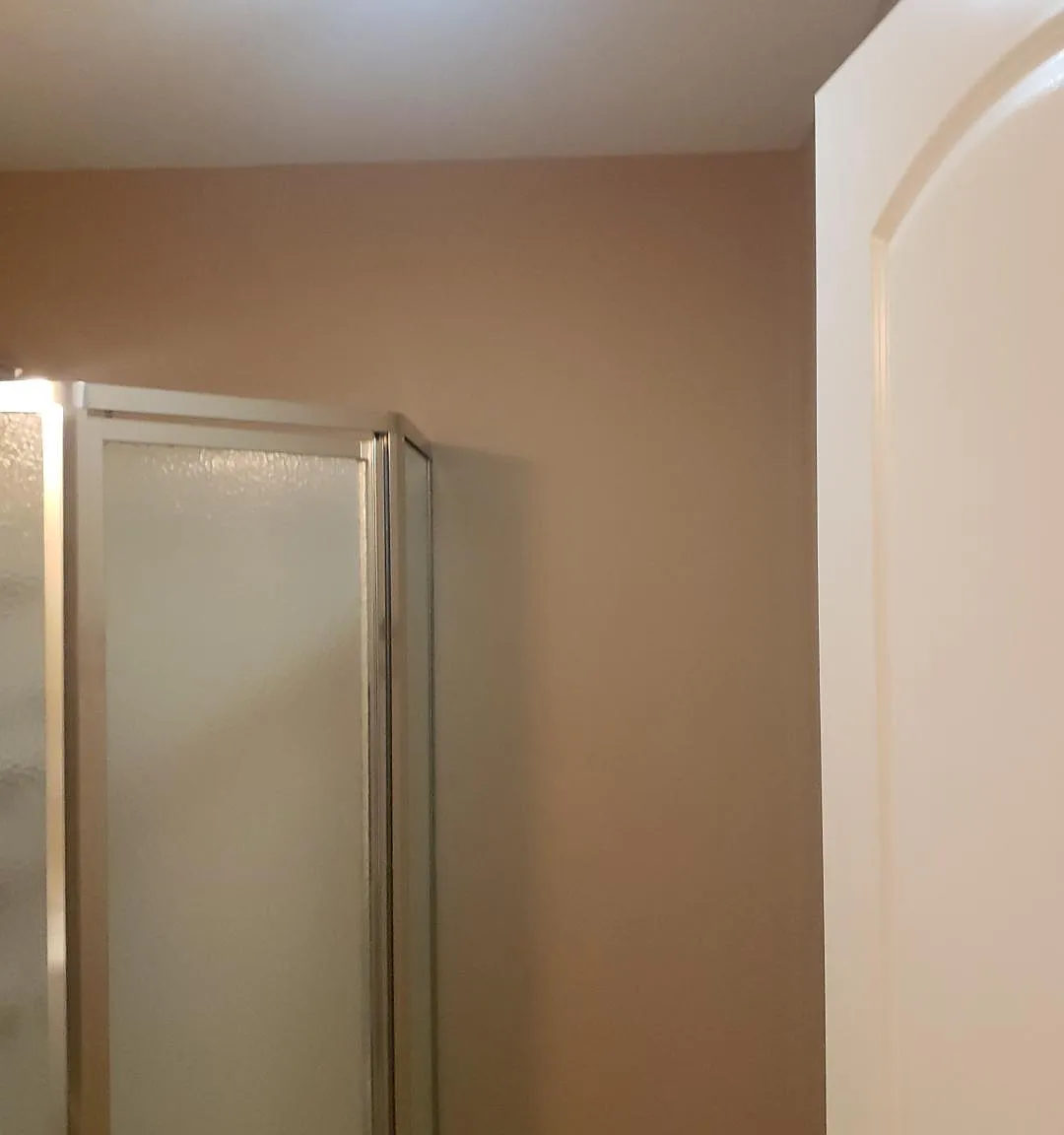 3 bed, 1025 sqft, $2,000 — Photo 3