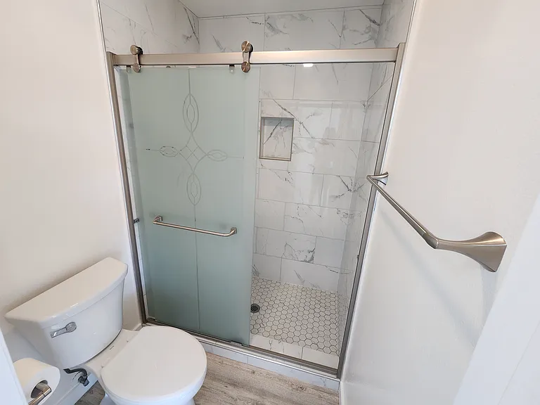 626 N Isabel St #301 — Photo 26