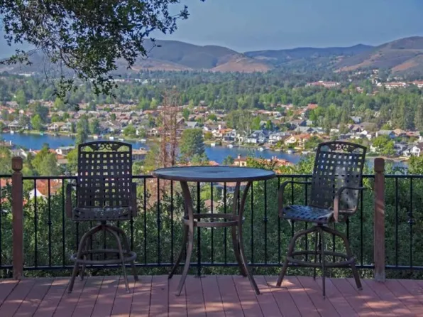 3564 Twin Lake Rdg, Westlake Village, CA 91361