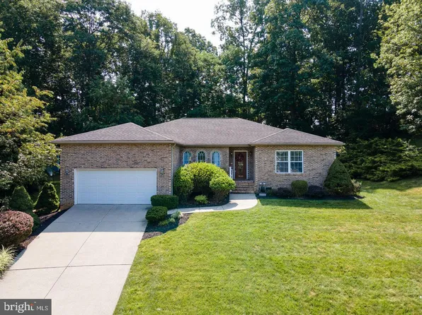 900 Confederacy Dr, Penn Laird, VA 22846