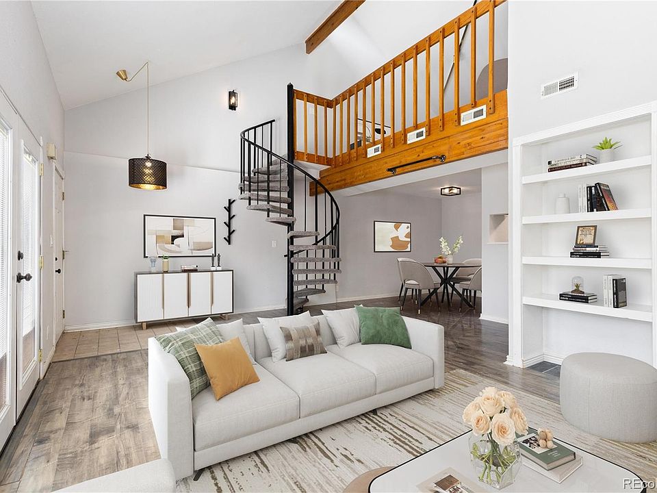 1st image of 301 W Lehow Avenue #11