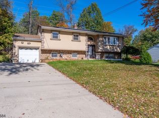 65 Shady Ln, Bridgewater Twp., NJ 08805