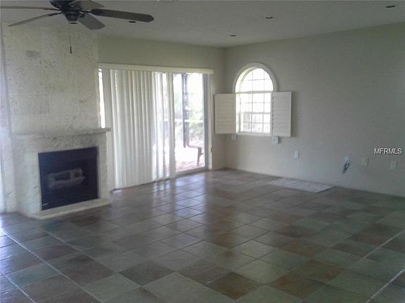 5th image of 728 Monaco Dr