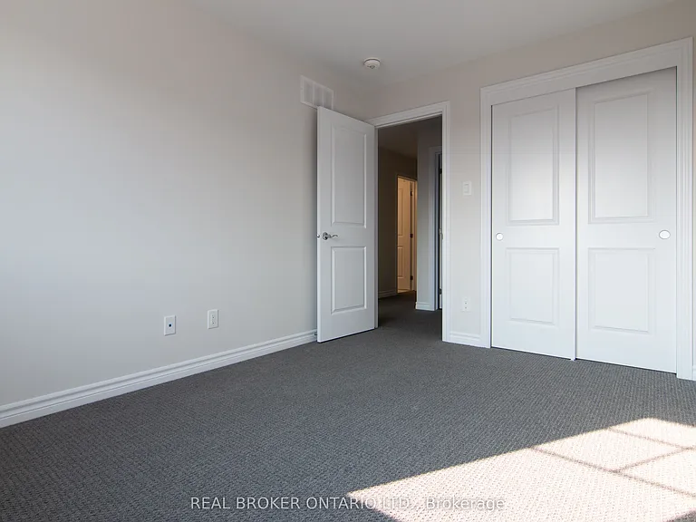 1022 Kijik Cres — Photo 24