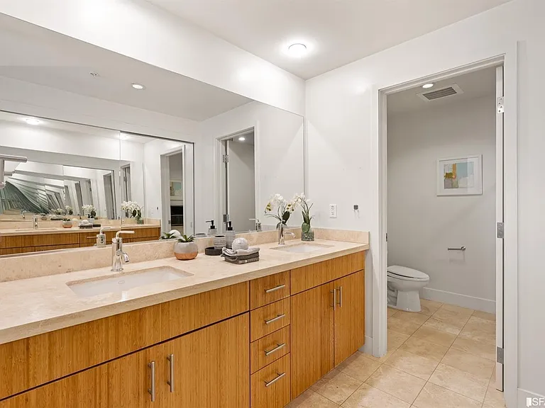235 Berry St #114 — Photo 10