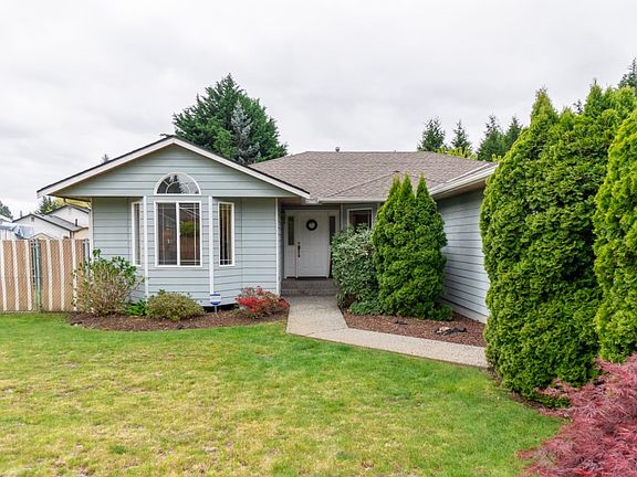 3rd image of 3616 93rd Pl NE