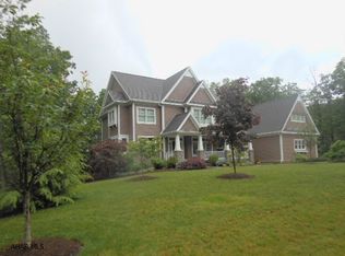 19 Wildwood Cir, Hollidaysburg, PA 16648
