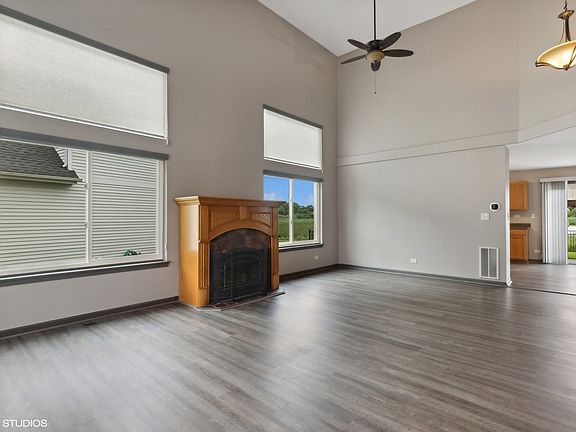 4th image of 1461 Woodbury Cir
