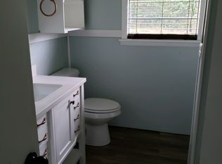 221 Mockingbird Dr, Hooks, TX 75561