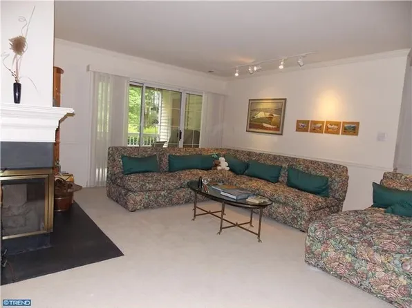 109 Wrangel Ct #2-1002, Princeton, NJ 08540