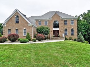 68 Blazier Rd, Martinsville, NJ 08836