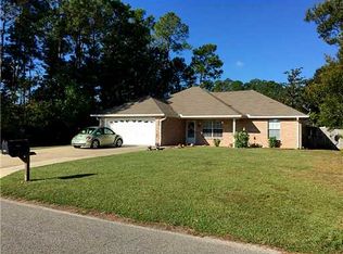 3221 N 4th St, Ocean Springs, MS 39564