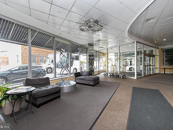 2nd image of 1100 Vine St APT 1105