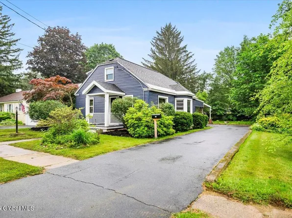 11 Mohican Terrace, Hudson Falls, NY 12839