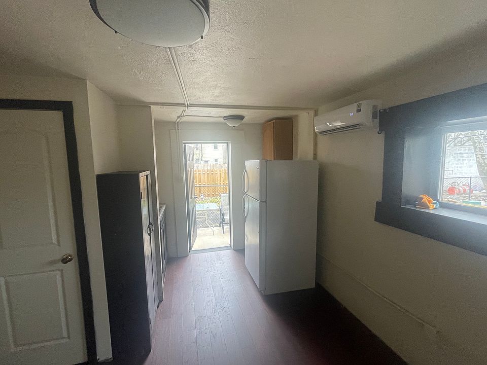 1st image of 810 Maryland Ave #1R