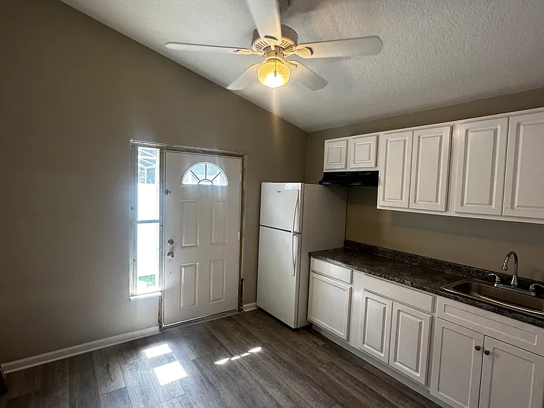 2384 Flamingo Lakes Dr #B — Photo 3