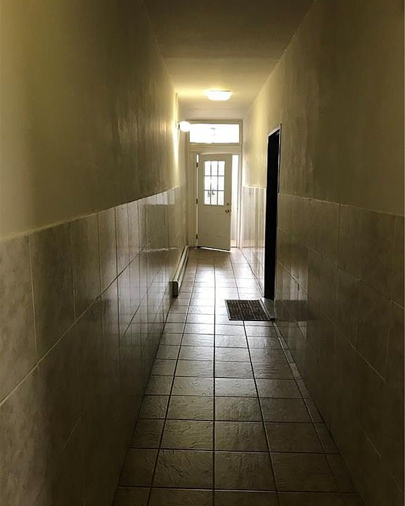 1st image of 1023 E 217th St
