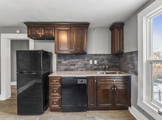 1 bed, 1.0 bath, 728 sqft, $825, Kansas City, KS 66105