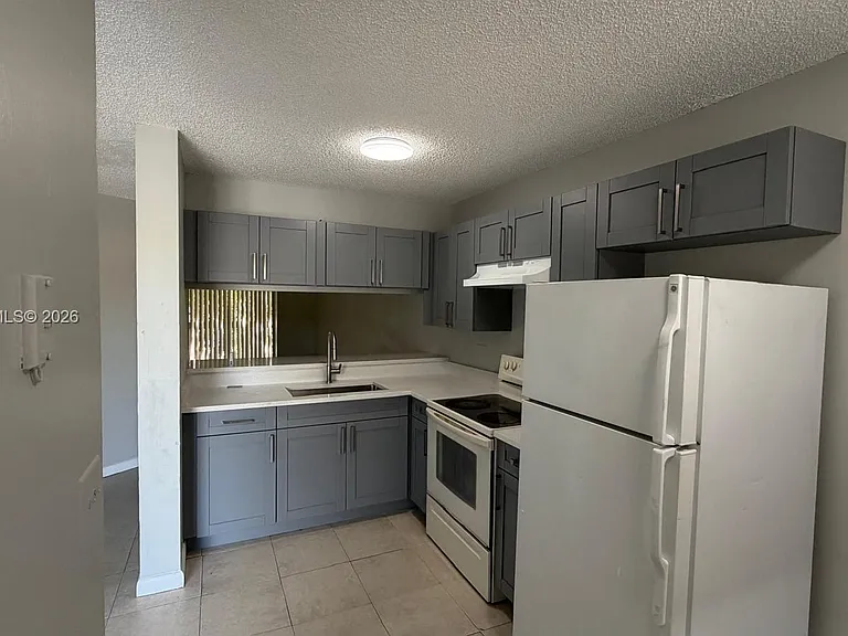 4010 Lakeside Dr #4010 — Photo 12