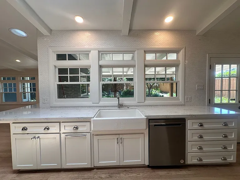 1531 W Laurel Ave — Photo 17