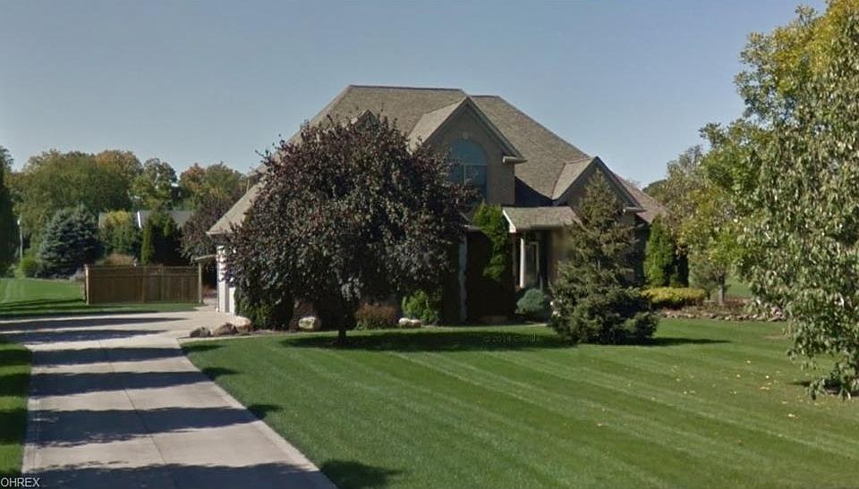 1st image of 1572 Greenbriar Run