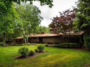 55 Longmeadow Rd, Milton, MA 02186