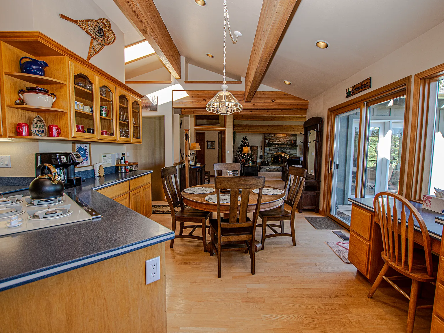3 bed, 2.5 bath, 2723 sqft, $5,500 — Photo 4