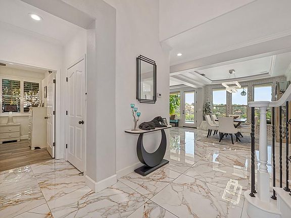 5th image of 3881 Black Oak Dr