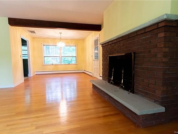 5th image of 43 Hi View Rd