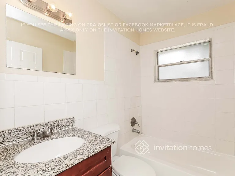 937 SE 3rd Ave — Photo 13