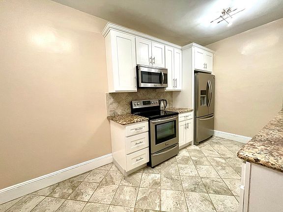 3rd image of 111-15 75th Ave #3N